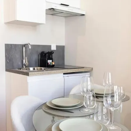 Spacieux Proche 19eme Arrondissement Apartment